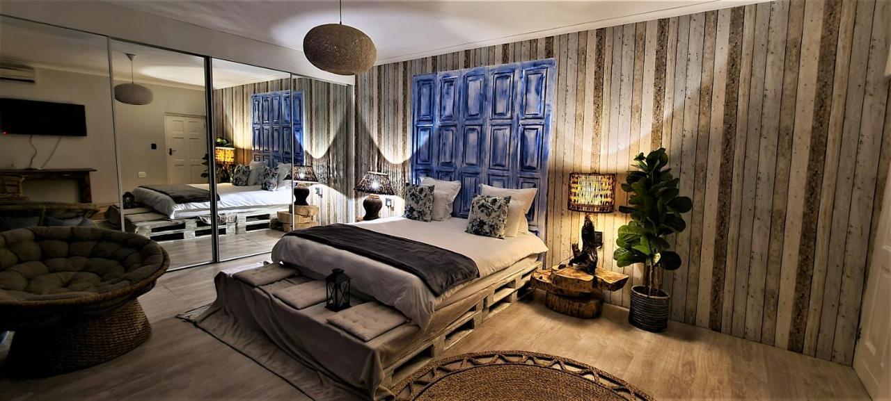 African Vibes Camps Bay Cidade Do Cabo Exterior foto